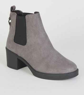 Wide Fit Grey Ring Back Chelsea Boots