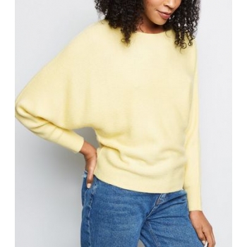 Pale Yellow Batwing Sleeve Jumper