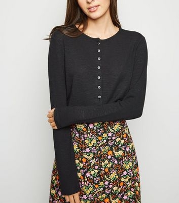 Black Cropped Button Front Cardigan