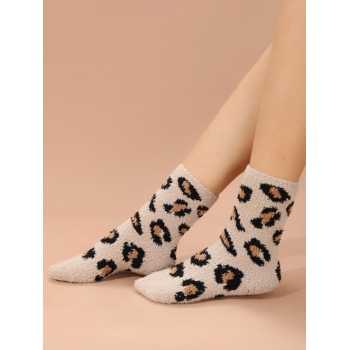 Fashion Women Pair Of Fluffy Fuzzy Leopard Animal Print Quarter Socks