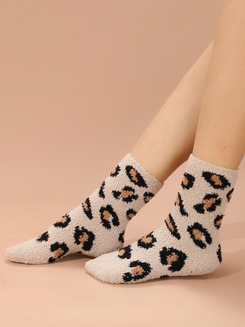 Fashion Women Pair Of Fluffy Fuzzy Leopard Animal Print Quarter Socks