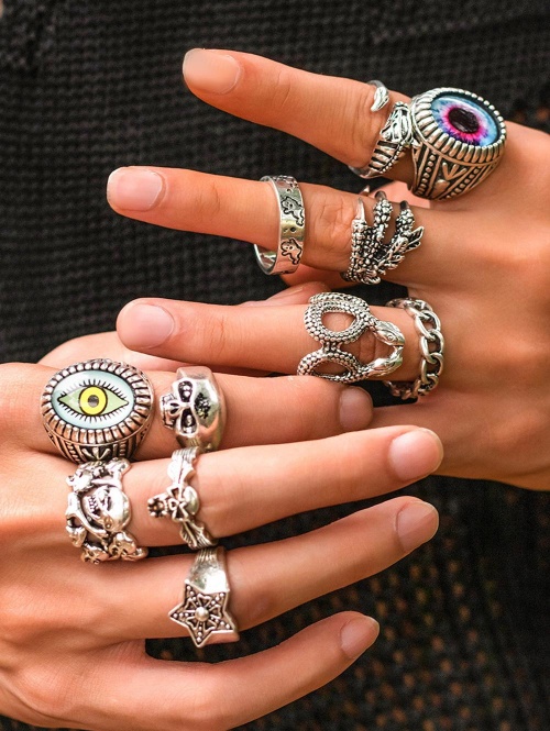 11Pcs Retro Gothic Style Halloween Skulls Skeleton Snake Star Devil Eye Statement Oversized Rings Set for Men and Women