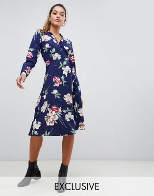 Boohoo exclusive wrap midi dress in blue floral