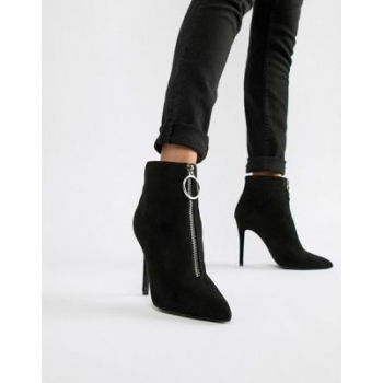 Qupid Zip Front Pointed Ankle Boots