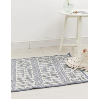 New Look aztec pattern rug in grey