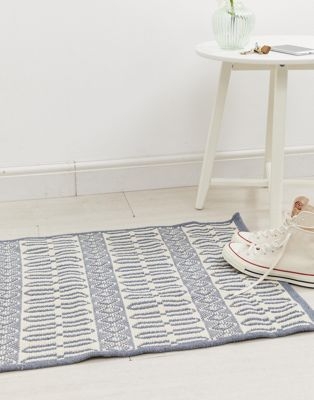 New Look aztec pattern rug in grey