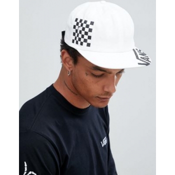 Vans checkerboard snapback in white VN0A3HN7WHT1