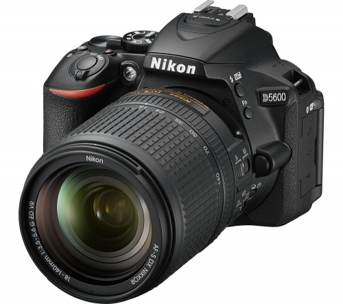 NIKON D5600 DSLR Camera with DX 18-140 mm f/3.5-5.6G ED VR Lens + Ultra Plus Class 10 SDXC Memory Card - 64 GB