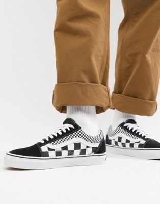 Vans Old Skool checkerboard trainers in black VN0A38G1Q9B1